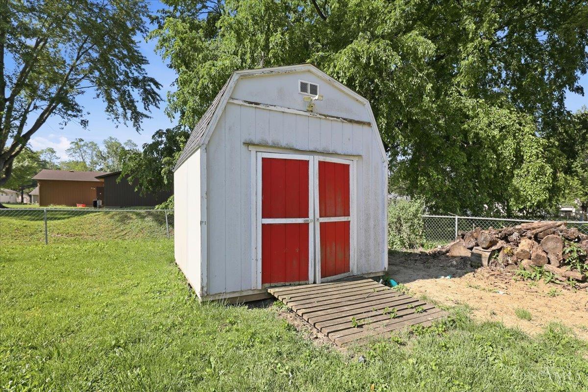6611 Hendrickson Road Middletown, OH 45044 - Photo 42 of 62