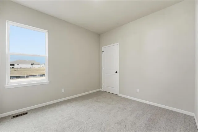 $387,446 | 12508 South Parkwood Lane, Lee's Summit, MO 64086