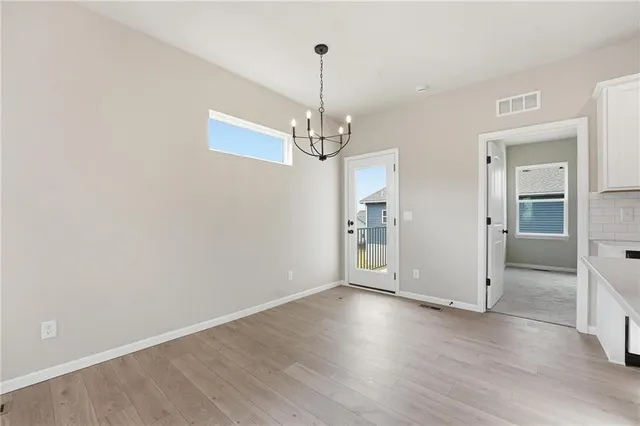 $387,446 | 12508 South Parkwood Lane, Lee's Summit, MO 64086