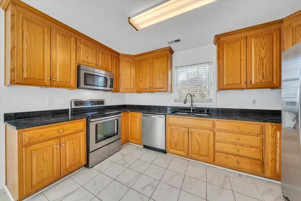 $249,000 | 2415 Marr Street Northwest, Roanoke, VA 24012
