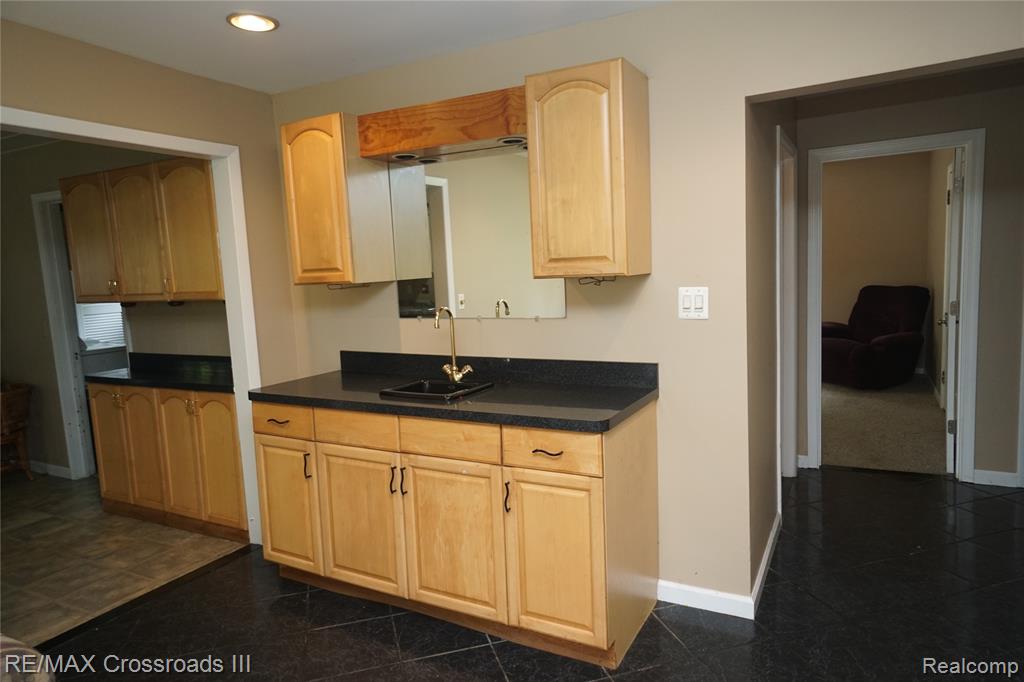 6785 Belleville Road Belleville, MI 48111 - Photo 10 of 14 Gallery Image 10