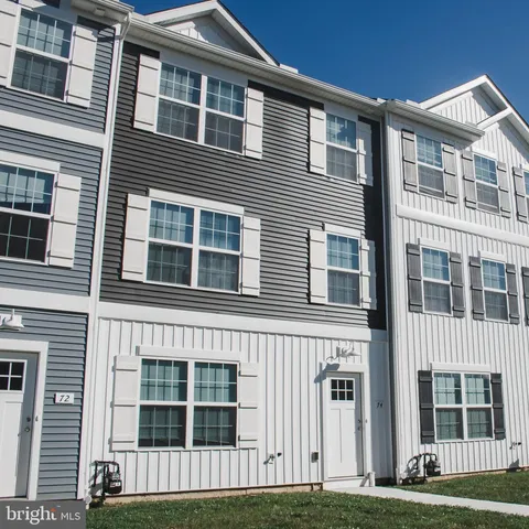 $1,850 | 74 Brookside Avenue, Hanover, PA 17331