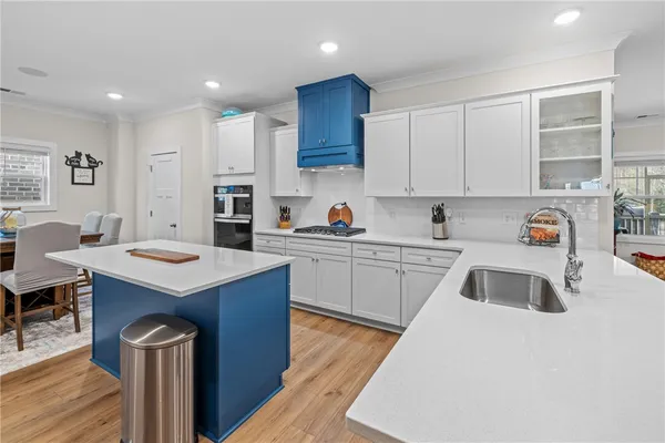 $689,900 | 3703 Rocky Creek Drive, Seneca, SC 29678