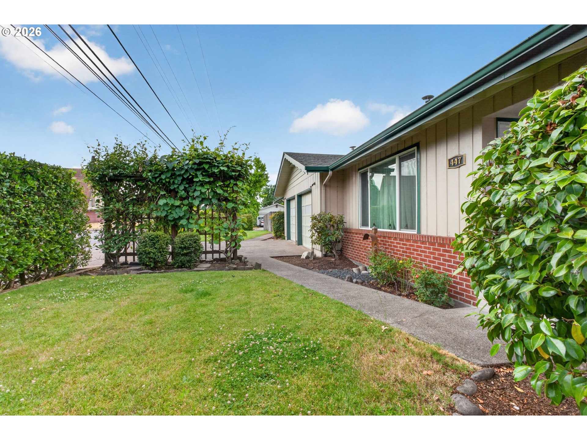 447 Maxwell Road Eugene, OR 97404 - Photo 7 of 47
