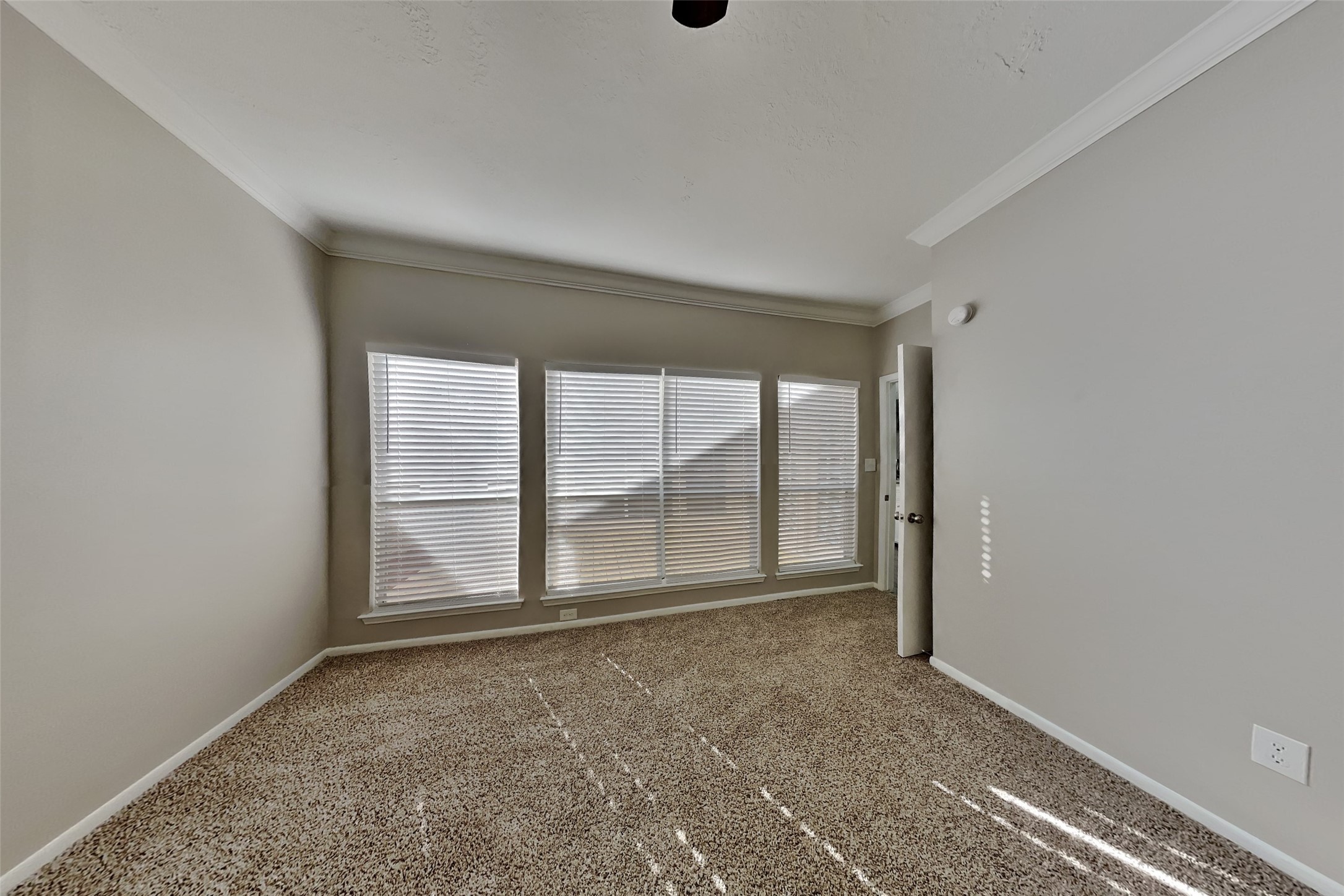 2127 Jamara Lane Houston, TX 77077 - Photo 9 of 19