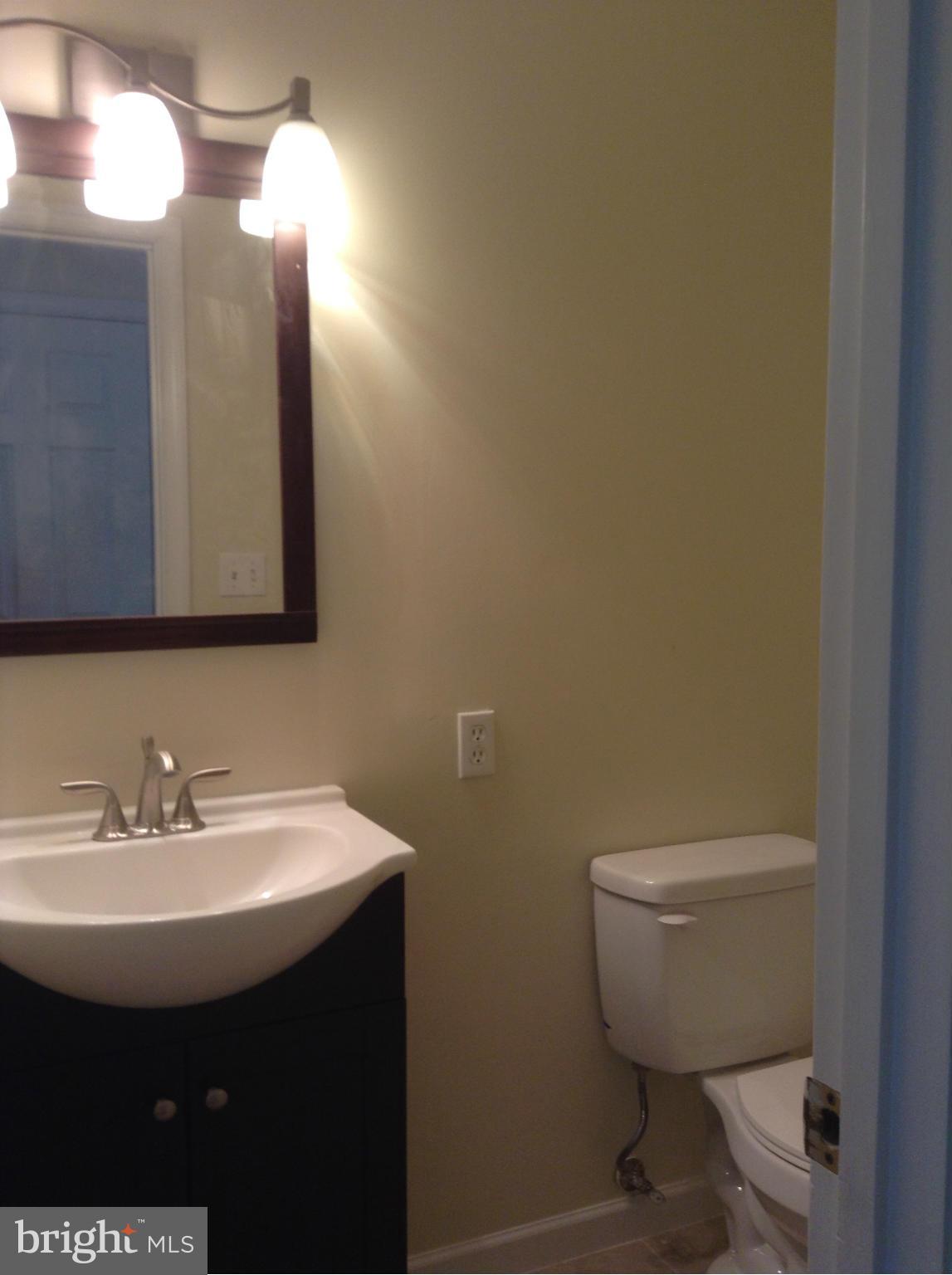 7021 Fox Chase Road New Market, MD 21774 - Photo 19 of 26 Main floor powder room