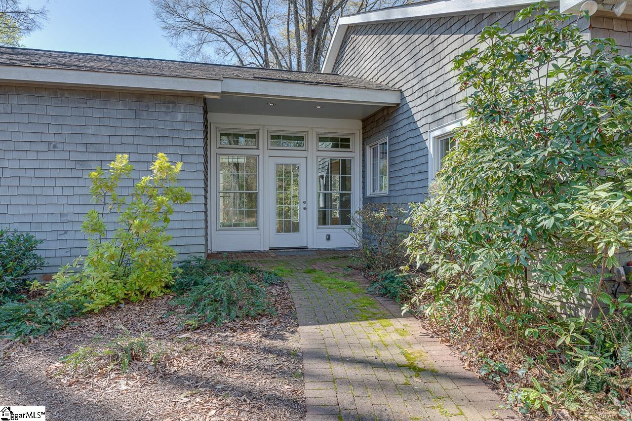 1225 Greenacres Anderson, SC 29621 - Photo 4 of 33