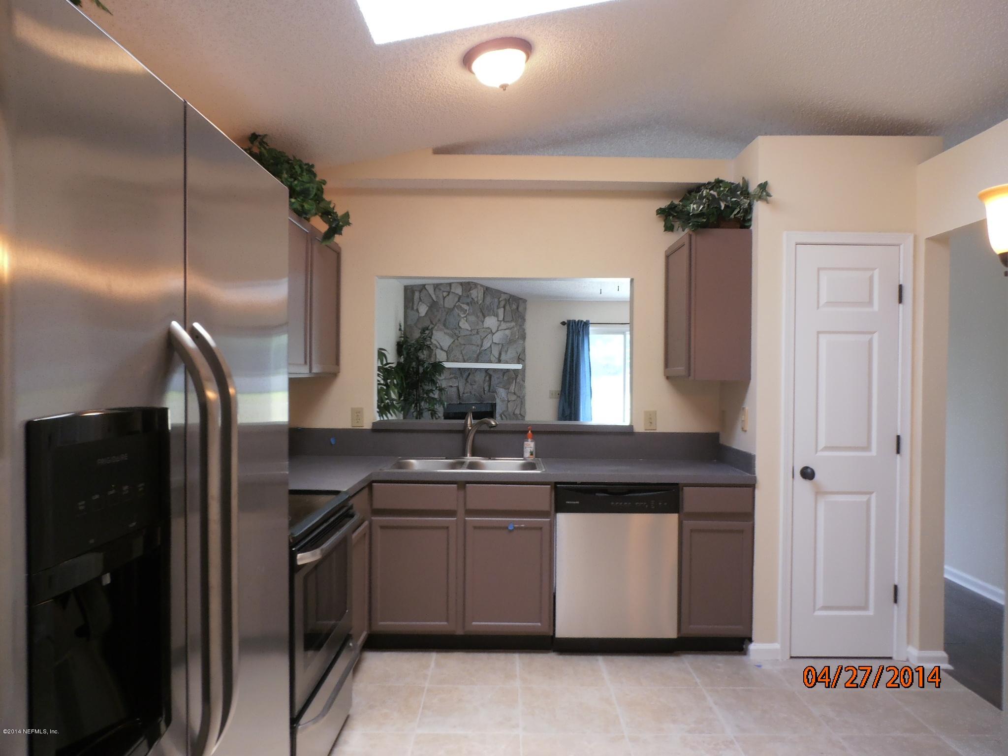11188 Ridgetop Lane Jacksonville, FL 32225 - Photo 4 of 27 Kitchen3