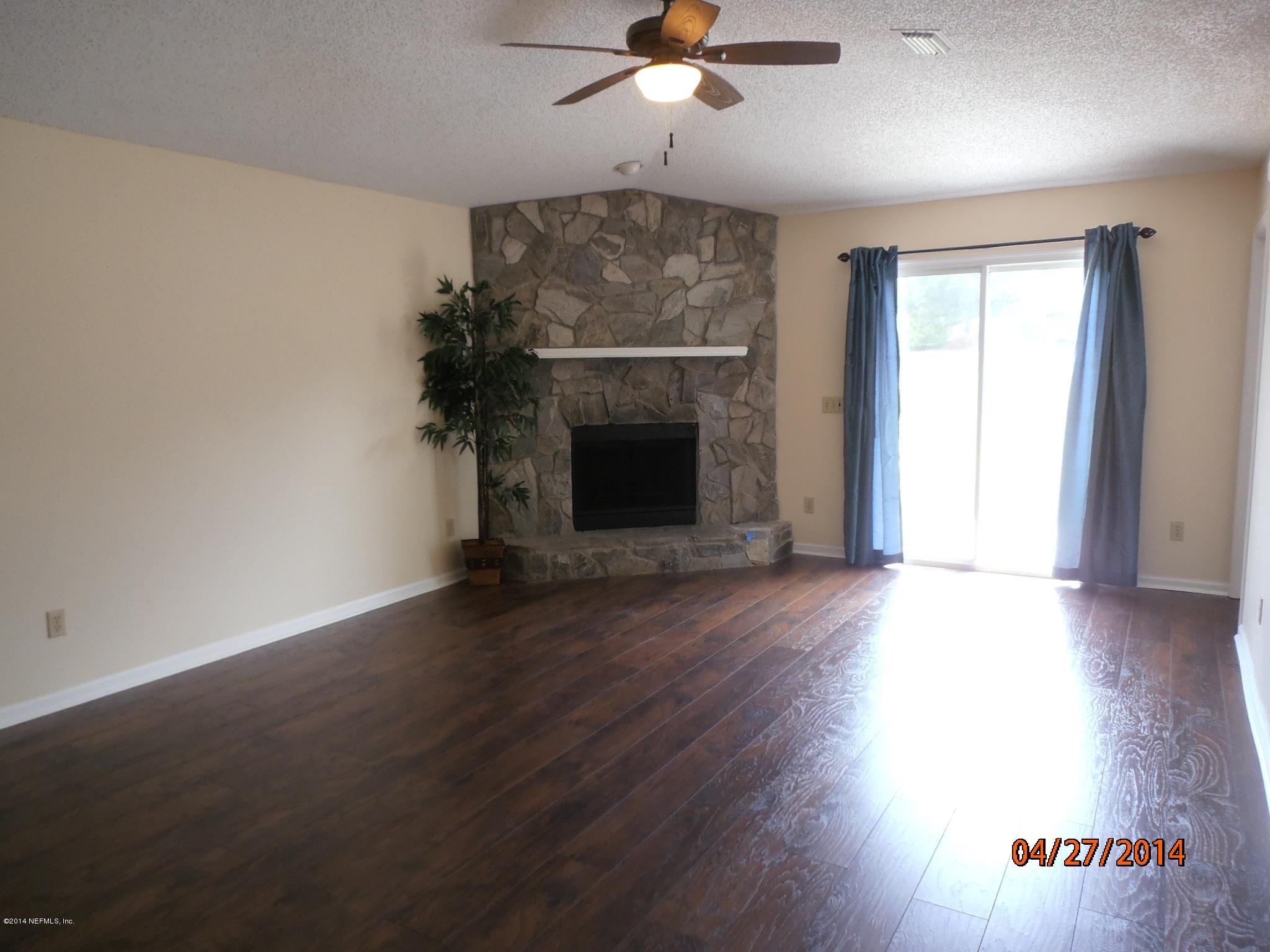 11188 Ridgetop Lane Jacksonville, FL 32225 - Photo 8 of 27 Family Room