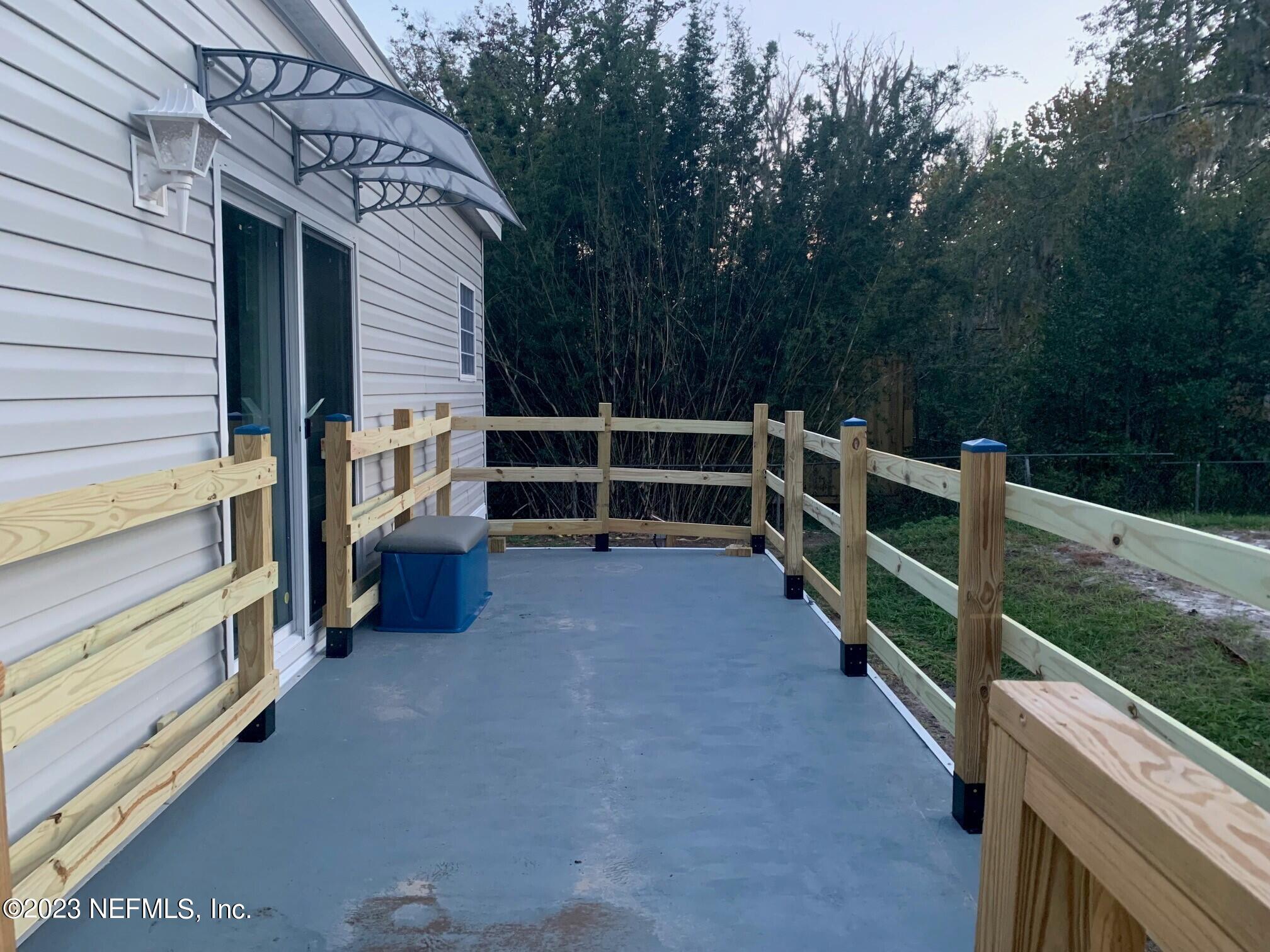 2616 Stratton Road Jacksonville, FL 32221 - Photo 2 of 10 Deck