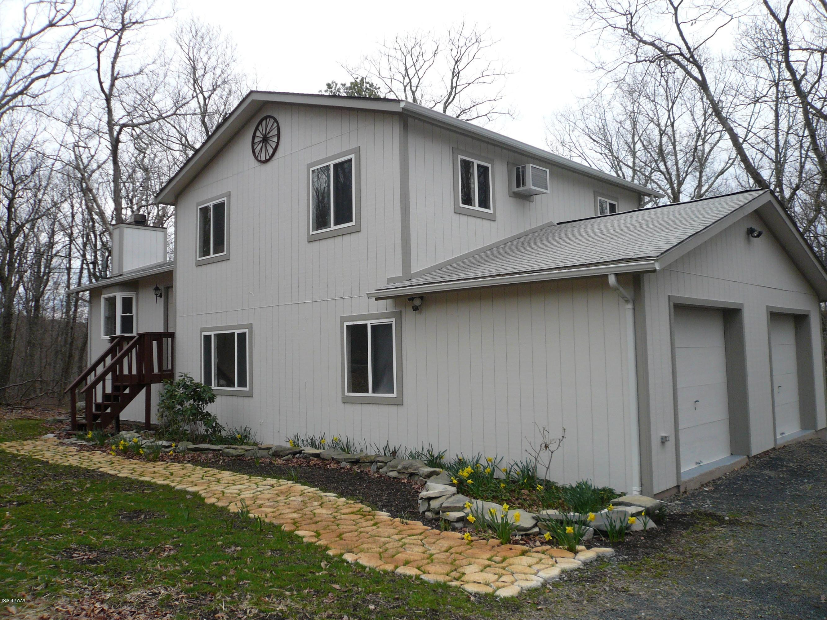 64 Spring Court Bushkill, PA 18324 - Photo 3 of 20
