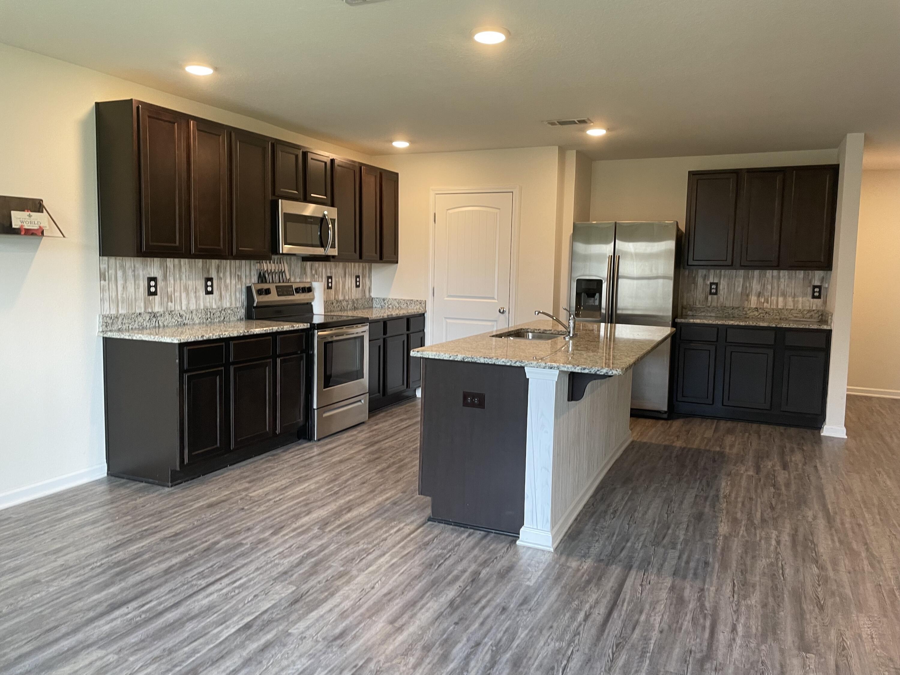 359 Merlin Court Crestview, FL 32539 - Photo 2 of 7 Gallery Image 2