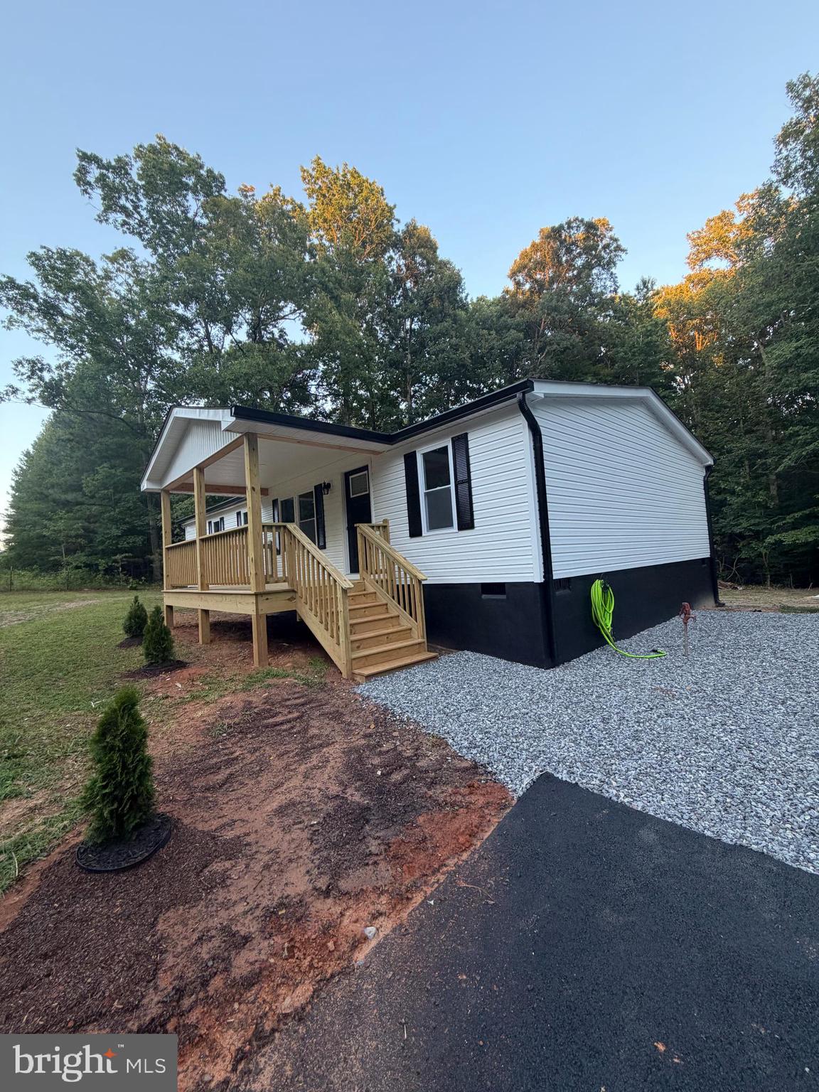 13577 Countyline Church Road Woodford, VA 22580 - Photo 4 of 35
