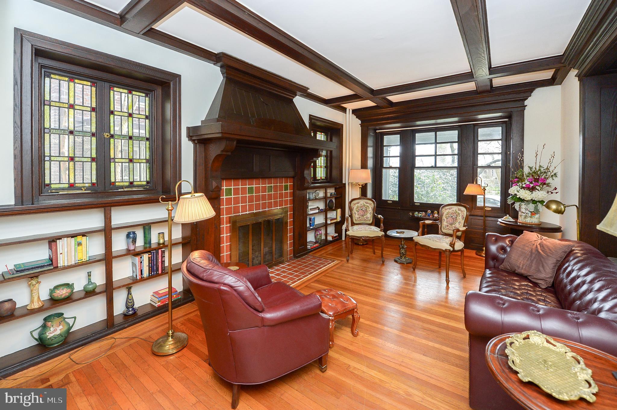 7133 Cresheim Road Philadelphia, PA 19119 - Photo 23 of 76 Living room