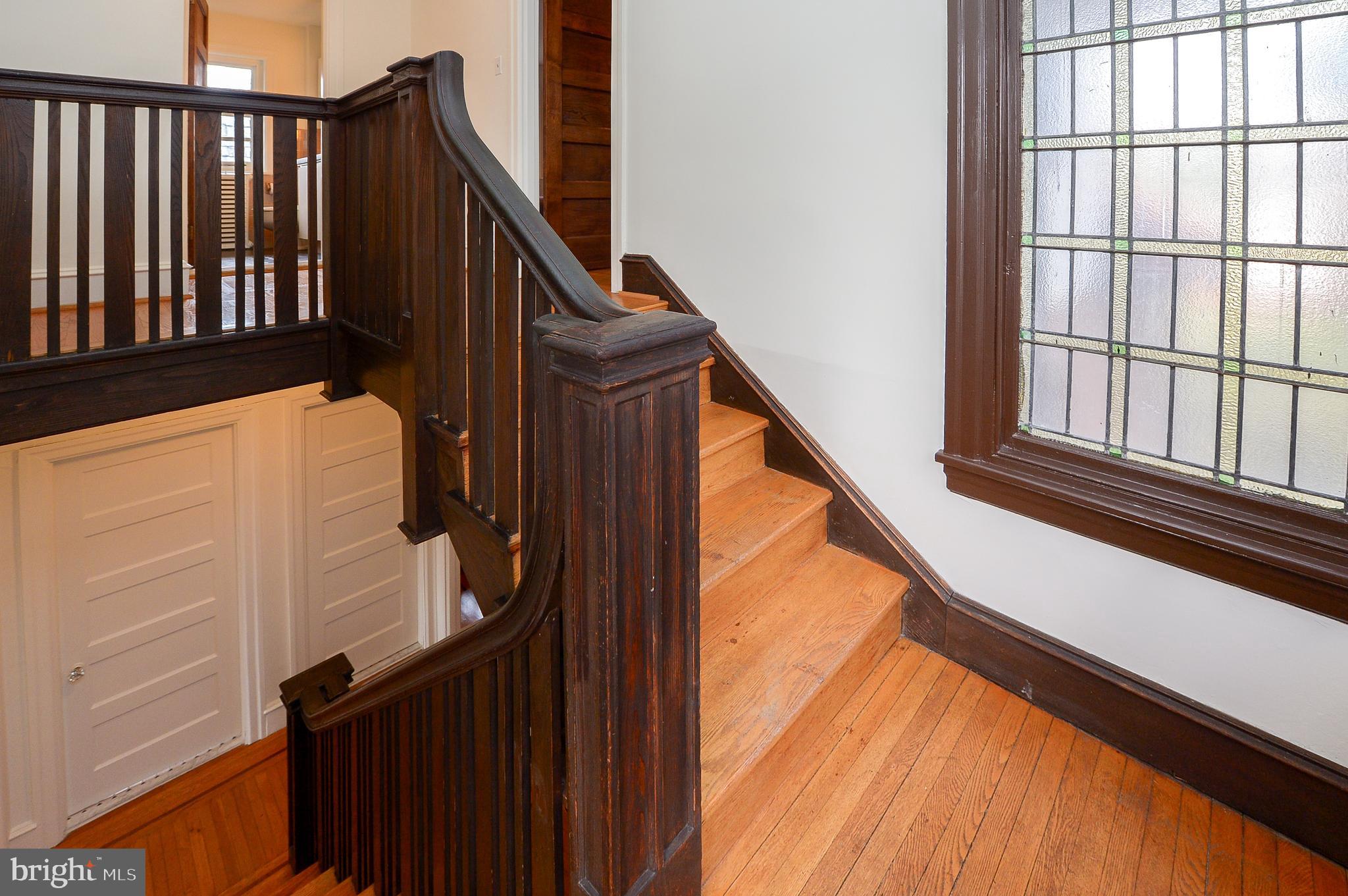 7133 Cresheim Road Philadelphia, PA 19119 - Photo 46 of 76 2nd fl landing