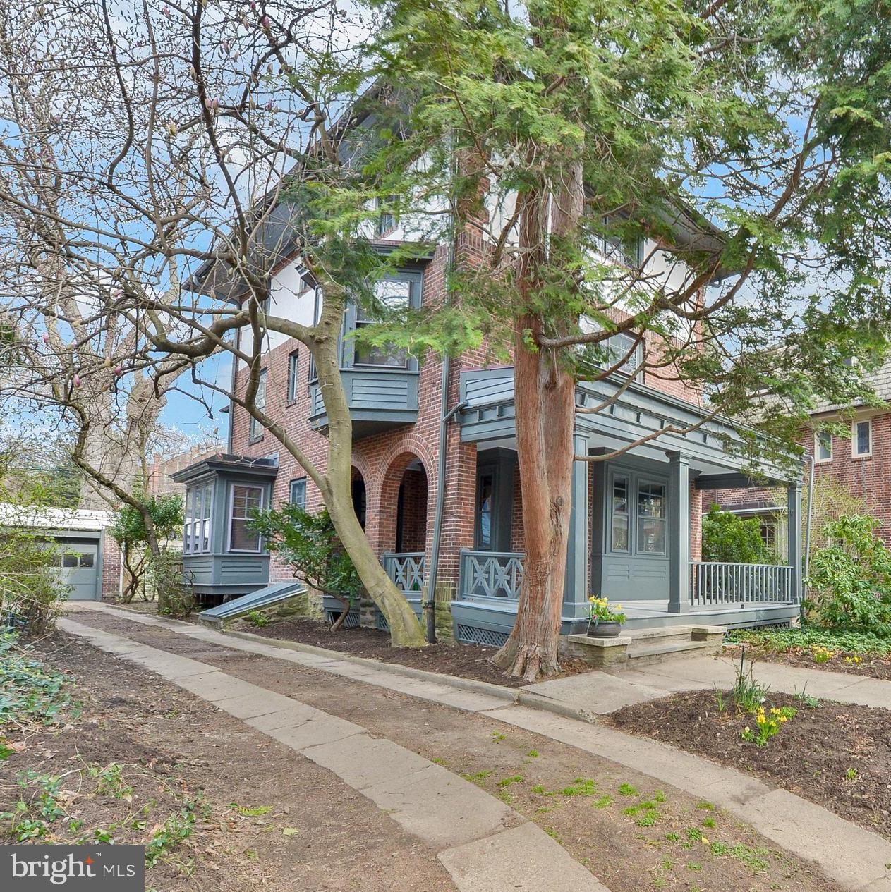 7133 Cresheim Road Philadelphia, PA 19119 - Photo 6 of 76 Left side exterior and driveway