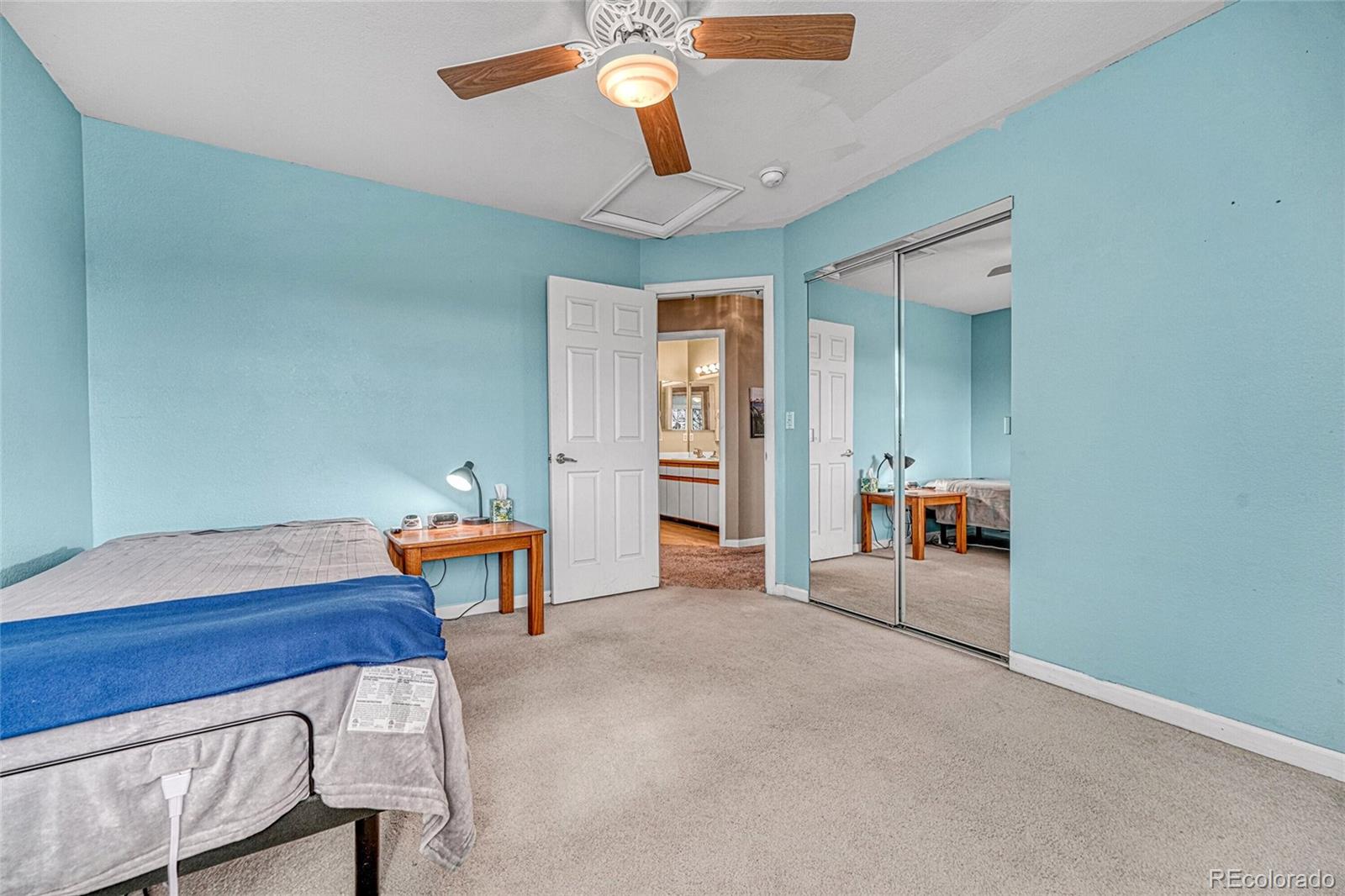 9247 Sugarstone Circle Highlands Ranch, CO 80130 - Photo 23 of 48 a view of a livingroom with furniture