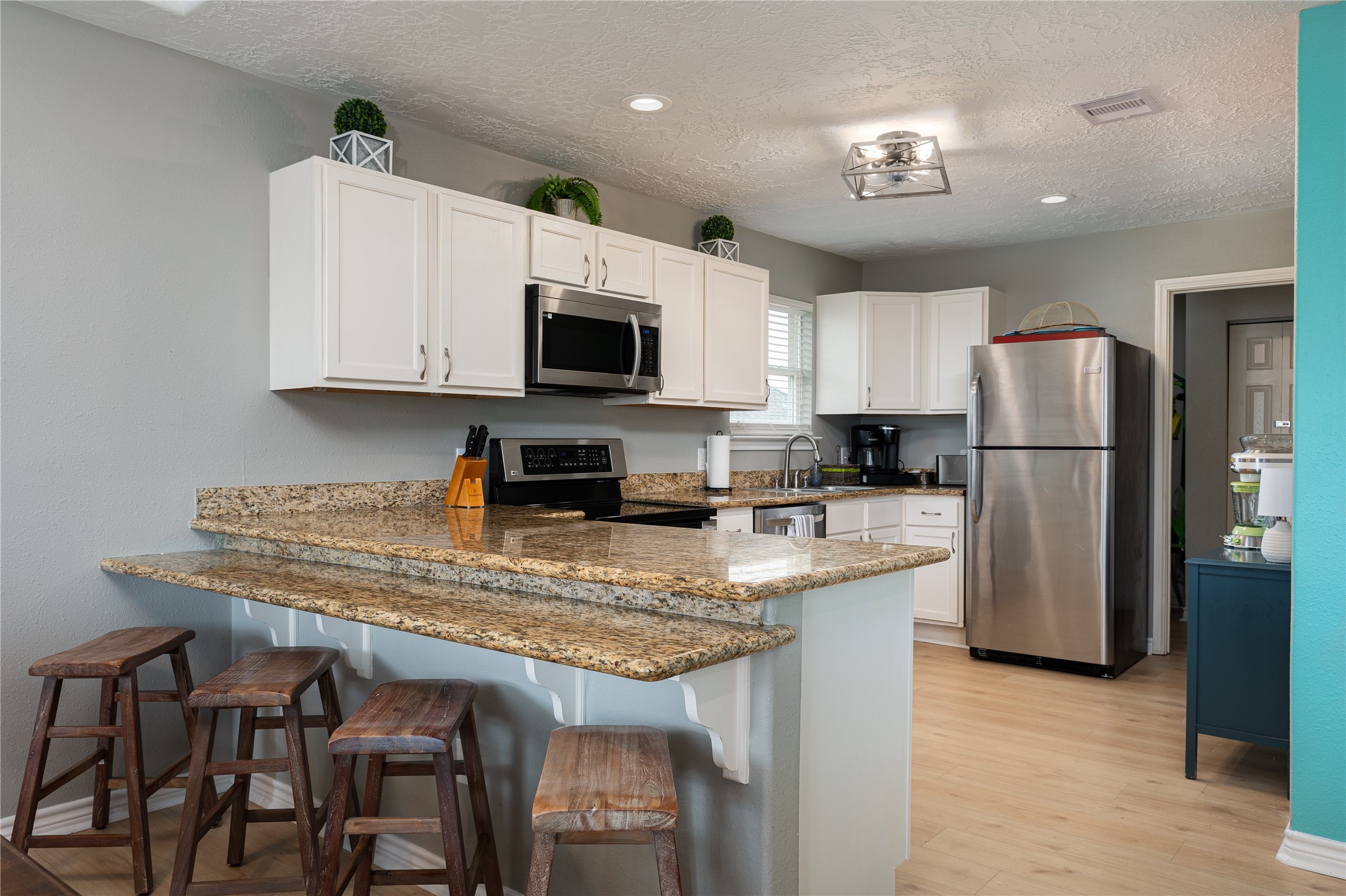 2297 Martinique Crystal Beach, TX 77650 - Photo 12 of 45