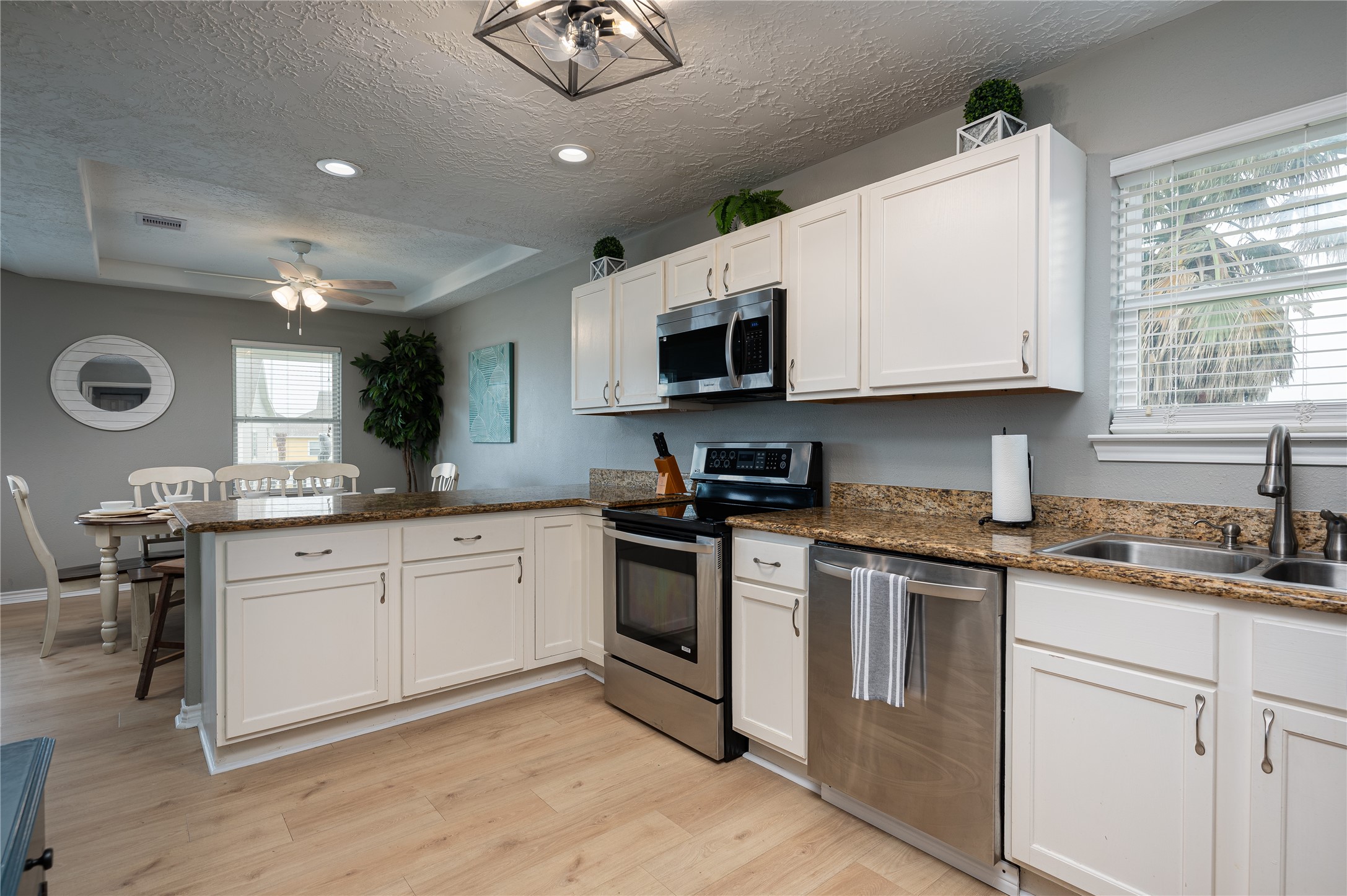 2297 Martinique Crystal Beach, TX 77650 - Photo 14 of 45