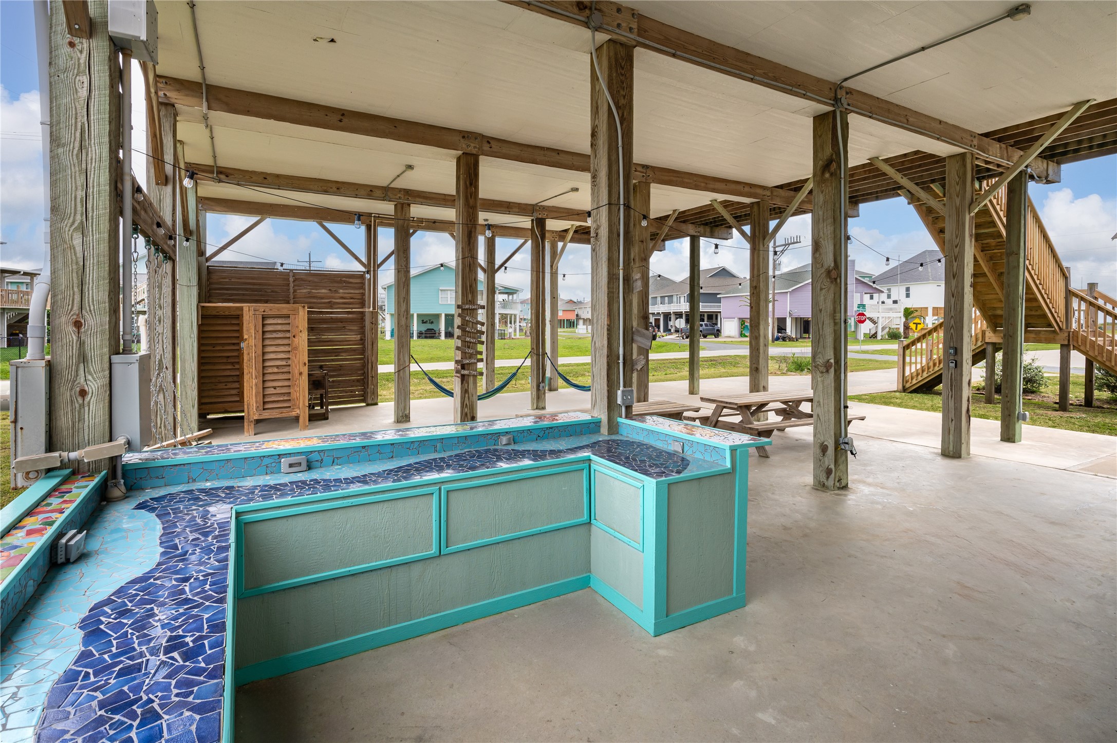 2297 Martinique Crystal Beach, TX 77650 - Photo 6 of 45