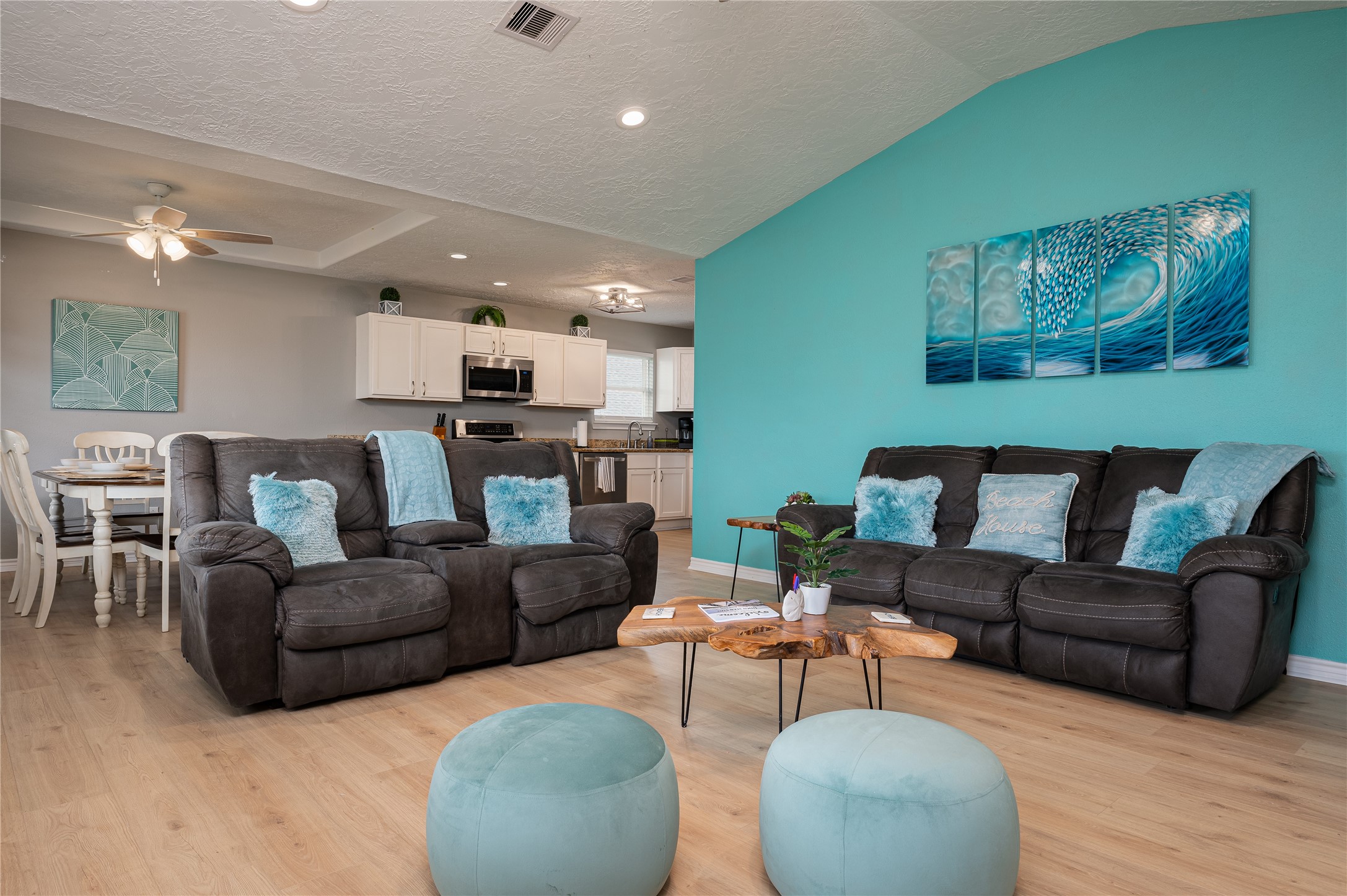 2297 Martinique Crystal Beach, TX 77650 - Photo 10 of 45