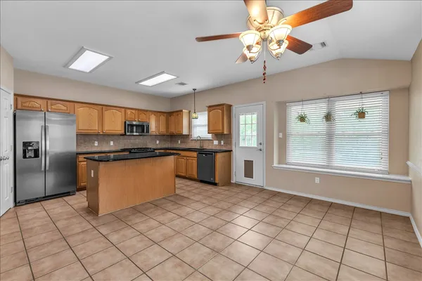 $2,400 | 3531 Roberto Clemente Lane, Round Rock, TX 78665