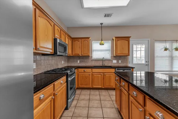 $2,400 | 3531 Roberto Clemente Lane, Round Rock, TX 78665