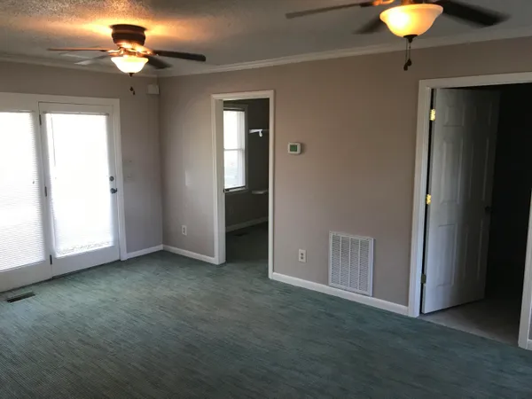 $2,400 | 100 West Hedgelawn Way, Southern Pines, NC 28387