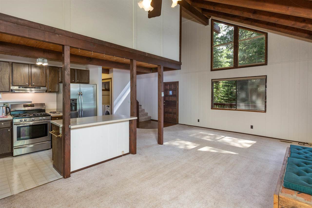 11796 Baden Road Truckee, CA 96161 - Photo 5 of 14 Gallery Image 5