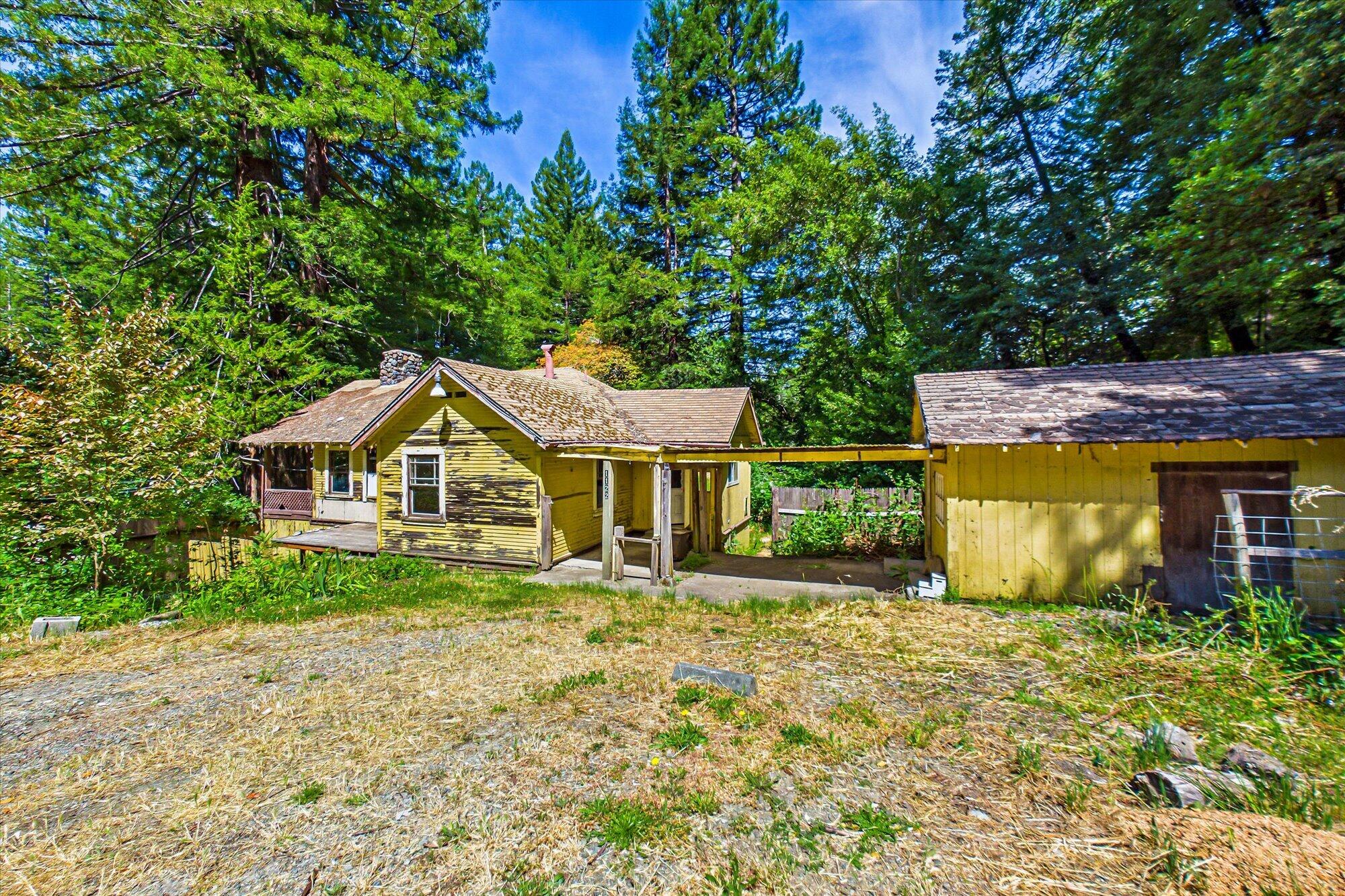 1122 Sprowl Creek Road Garberville, CA 95542 - Photo 4 of 49