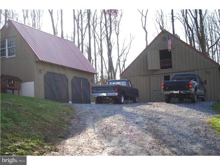 2166 Beaver Hill Road Chester Springs, PA 19425 - Photo 3 of 22 Barn