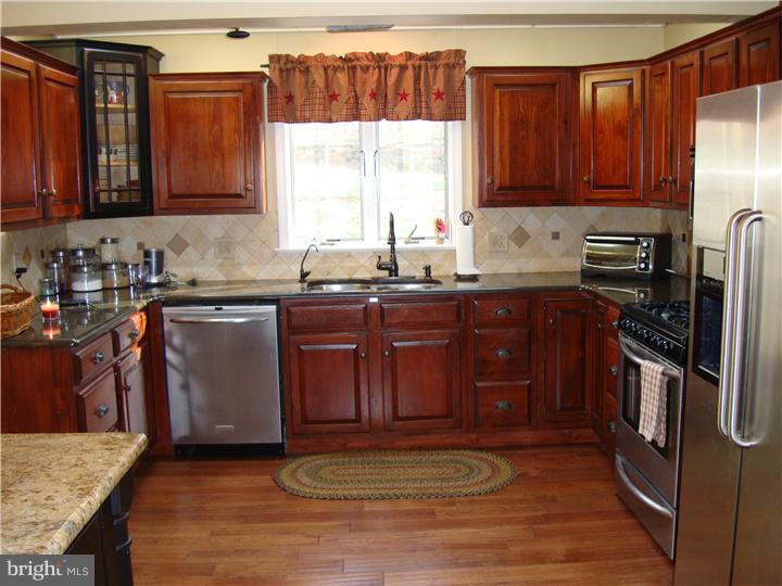 2166 Beaver Hill Road Chester Springs, PA 19425 - Photo 7 of 22 Kitchen