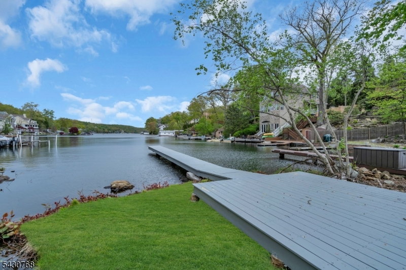 385 Maxim Drive Hopatcong, NJ 07821 - Photo 46 of 50