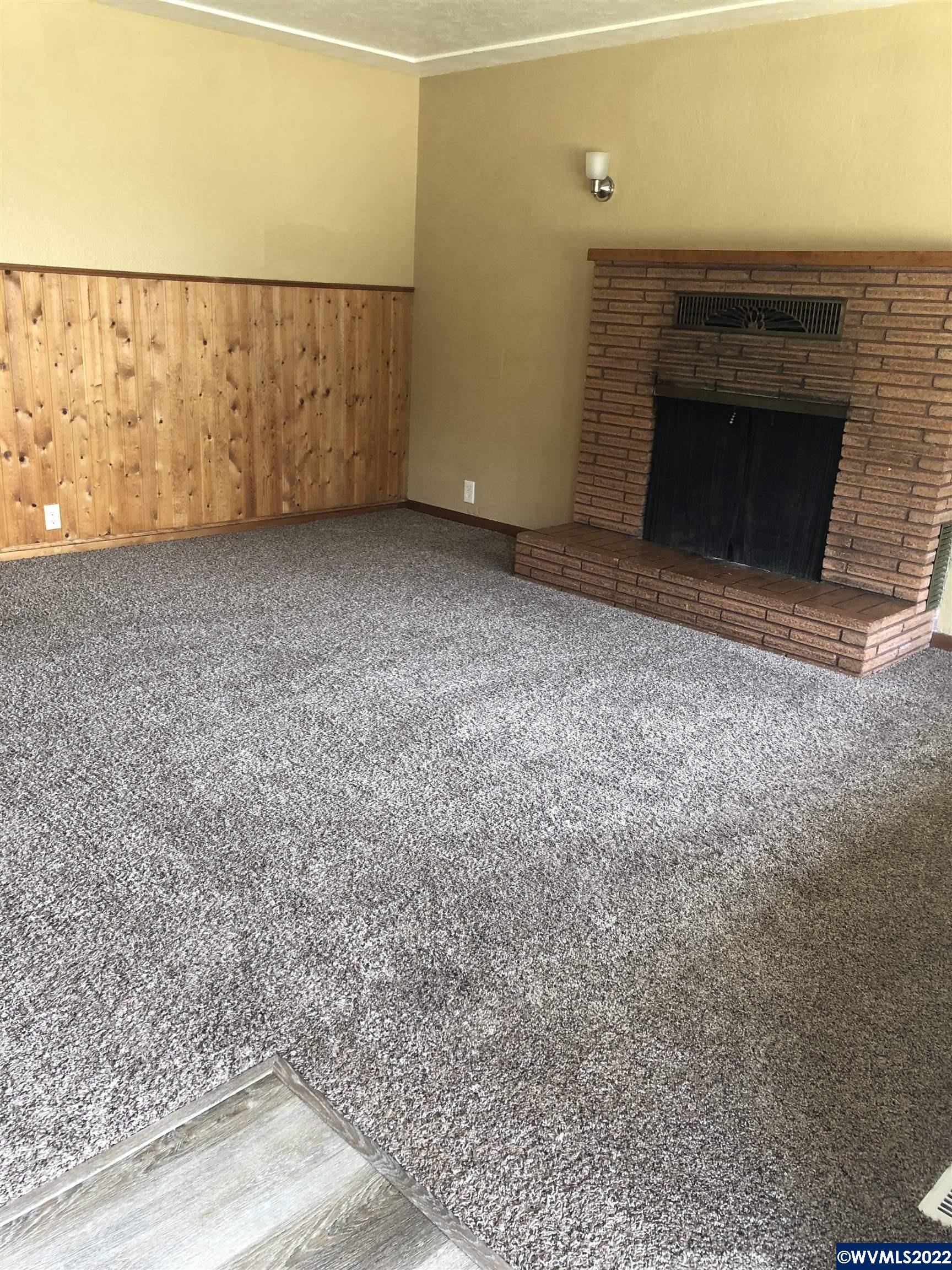 1372 Southeast Howe Street Dallas, OR 97338 - Photo 10 of 28 Gallery Image 10