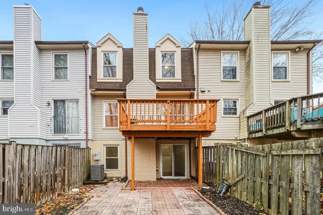 $2,675 | 9040 Armendown Drive, Springfield, VA 22152