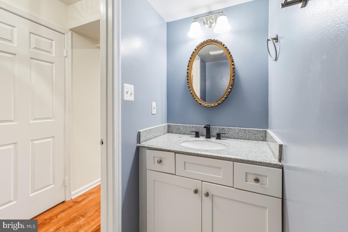 9040 Armendown Drive Springfield, VA 22152 - Photo 5 of 30