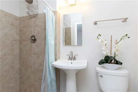 $290,000 | 3660 Peachtree Road Northeast, Unit J5, Atlanta, GA 30319