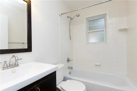 $290,000 | 3660 Peachtree Road Northeast, Unit J5, Atlanta, GA 30319