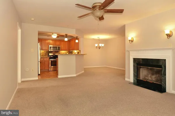 $2,225 | 13103 Millhaven Place, Unit 8E, Germantown, MD 20874
