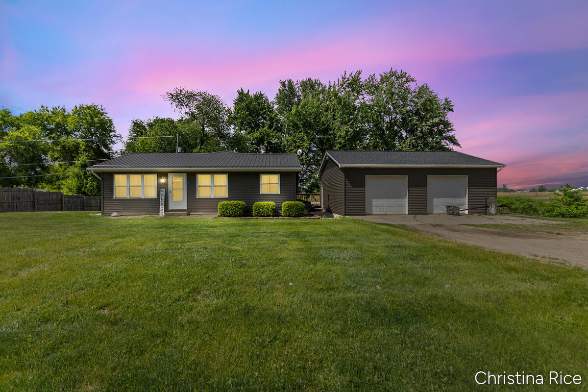 5810 West Sidney Road Sidney, MI 48885 - Photo 2 of 32 5810-West-Sidney_301