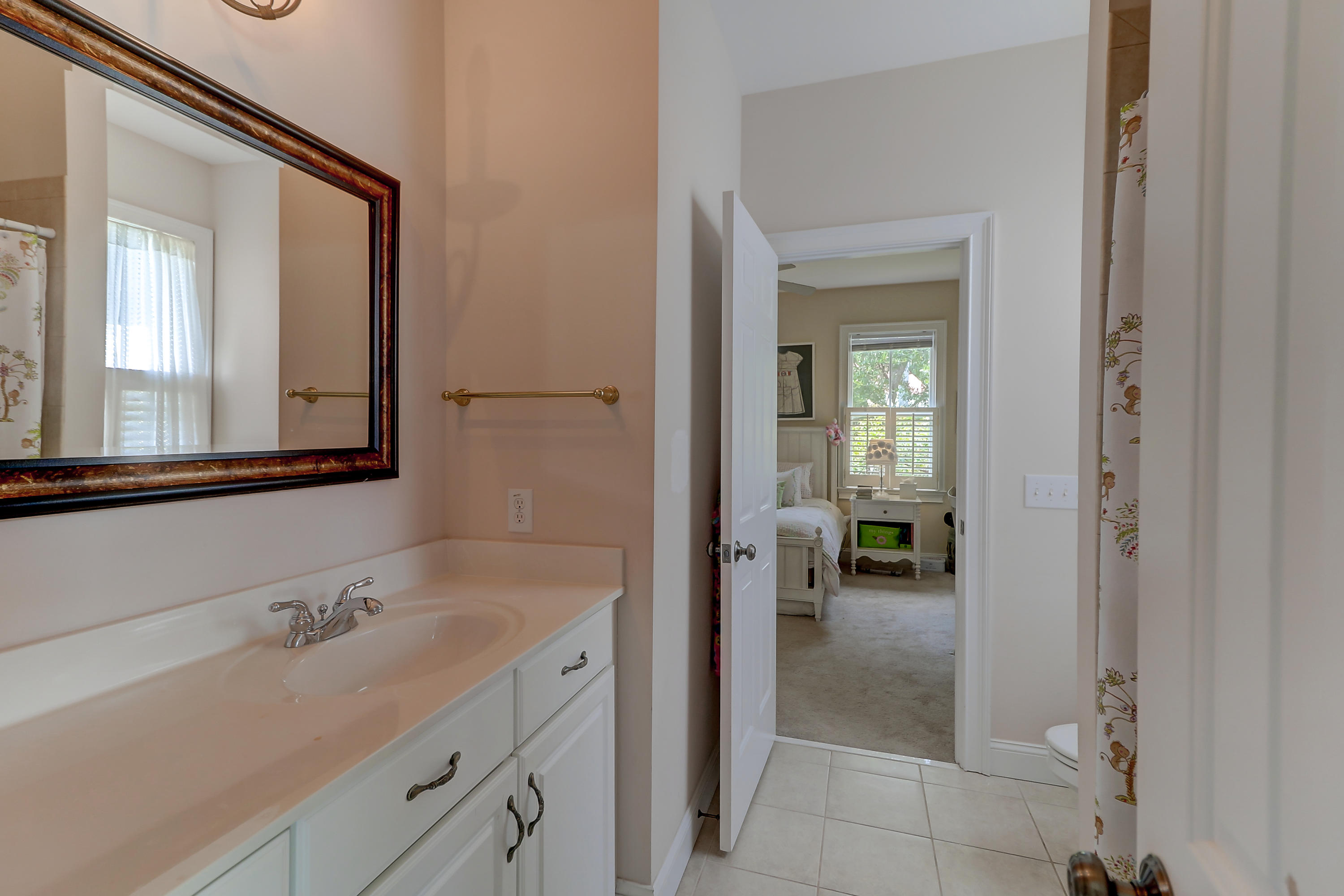 65 Ponsbury Road Mount Pleasant, SC 29464 - Photo 29 of 34 Shared Bath Between Bedroom 2 and 3