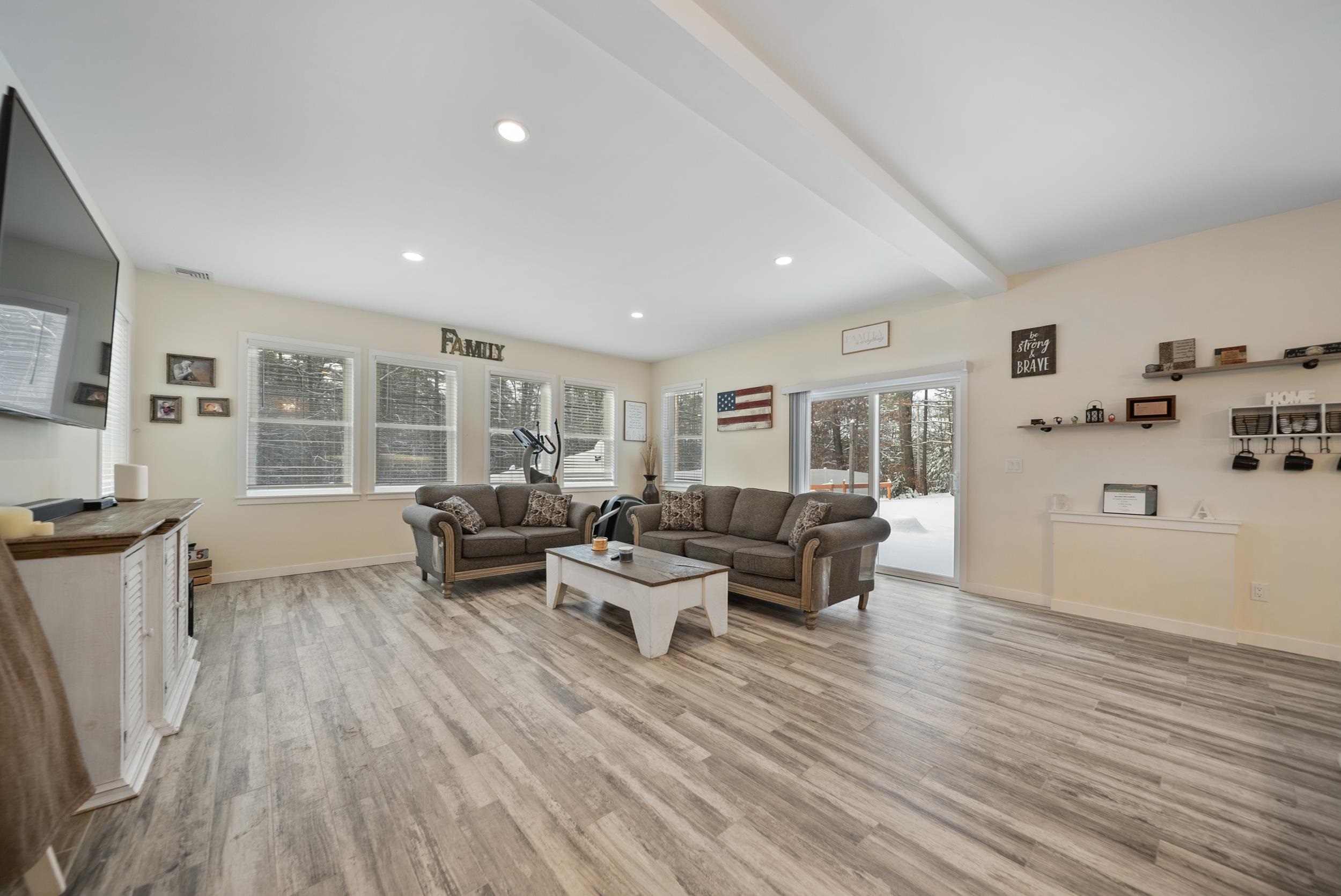 686 Rte 13 Milford, NH 03055 - Photo 7 of 51