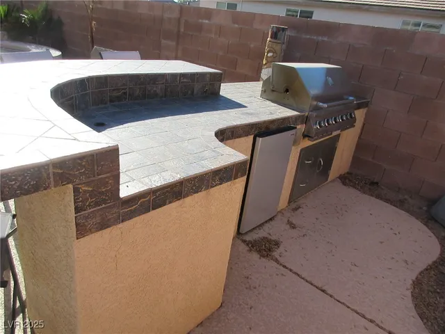 $3,175 | 1744 Baja Lane, Henderson, NV 89012