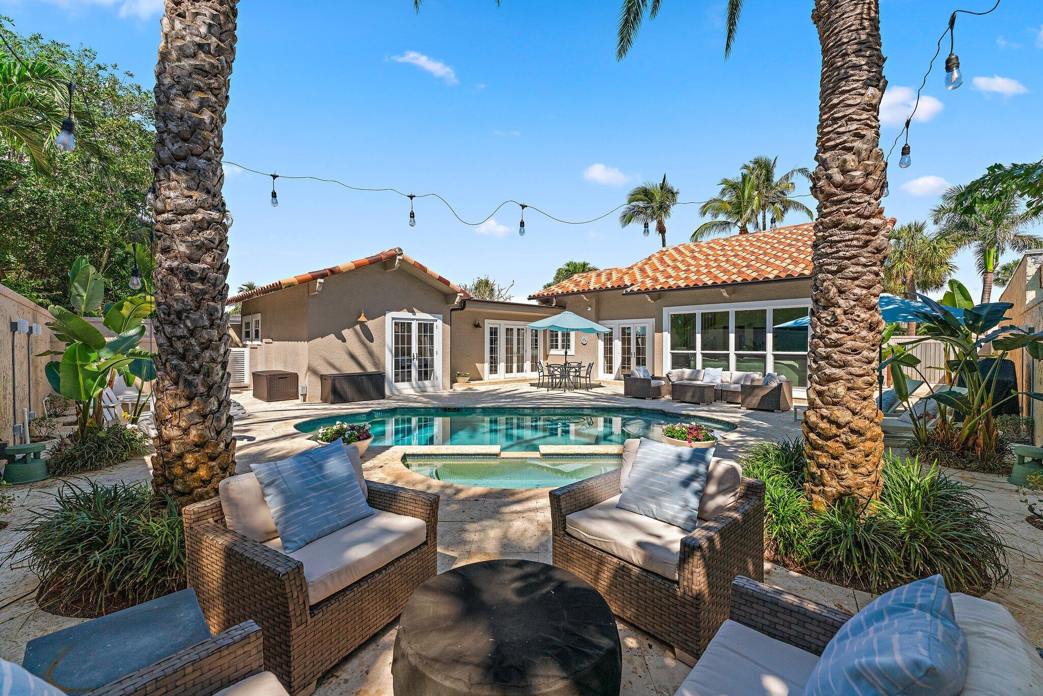 105 Rainbow Fish Circle Jupiter, FL 33477 - Photo 2 of 57 052-105RainbowFishCir-Jupiter-SMALL