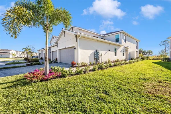 $3,000 | 17700 Boracay Court, Unit 102, Venice, FL 34293