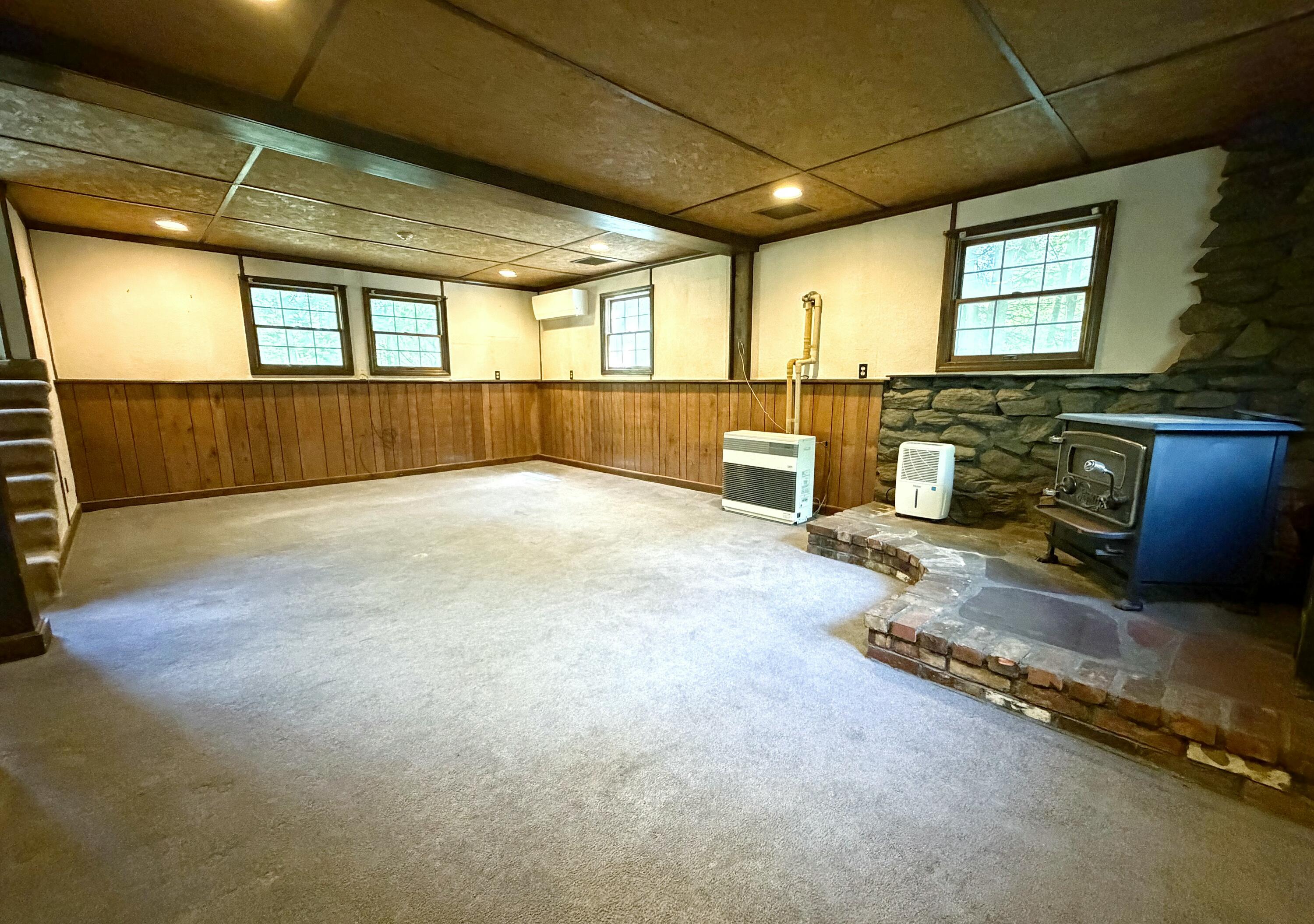 203 Dingley Spring Road Gorham, ME 04038 - Photo 8 of 39 IMG_0384