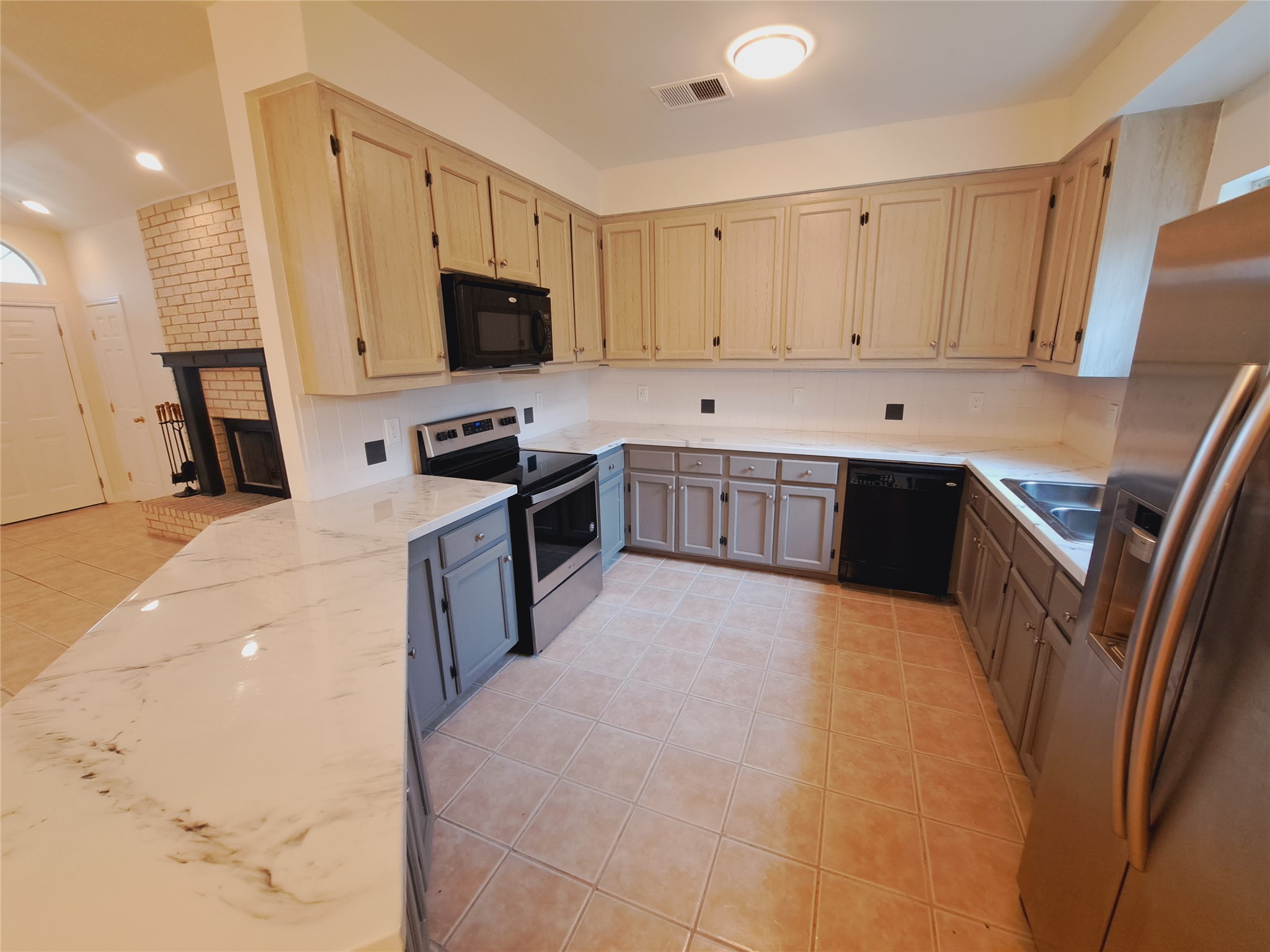 21604 Boggy Ford Road Lago Vista, TX 78645 - Photo 8 of 26