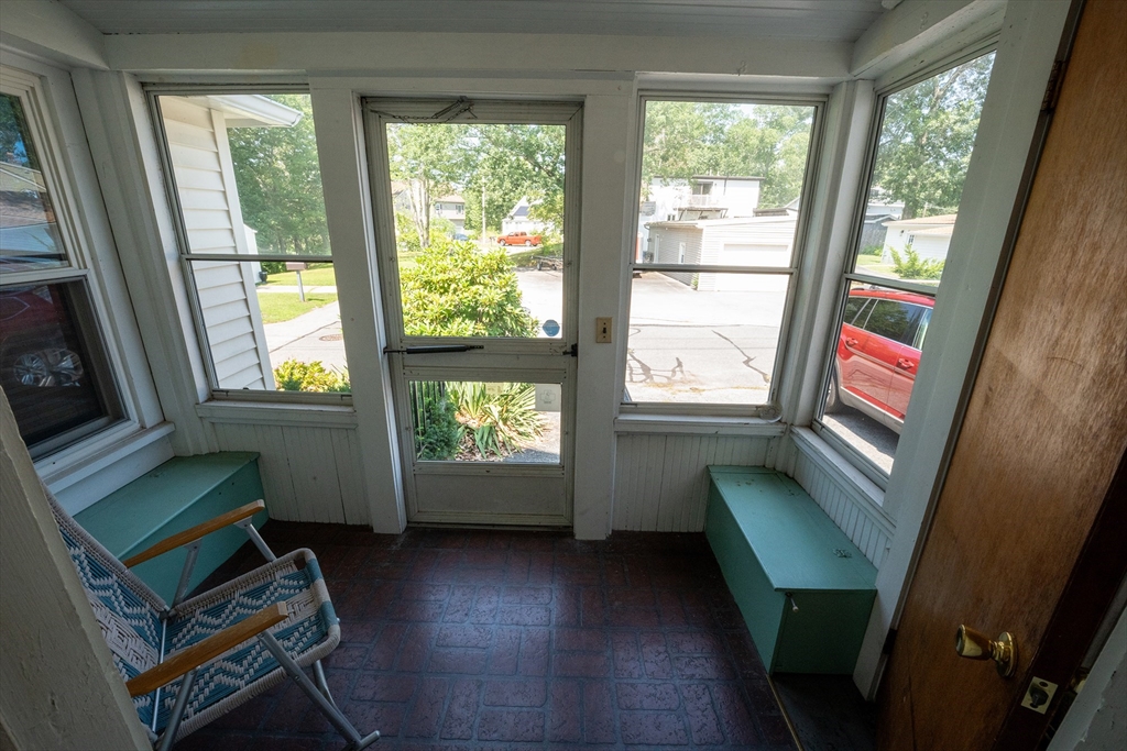 125 Birch Island Road Webster, MA 01570 - Photo 11 of 38 Gallery Image 11