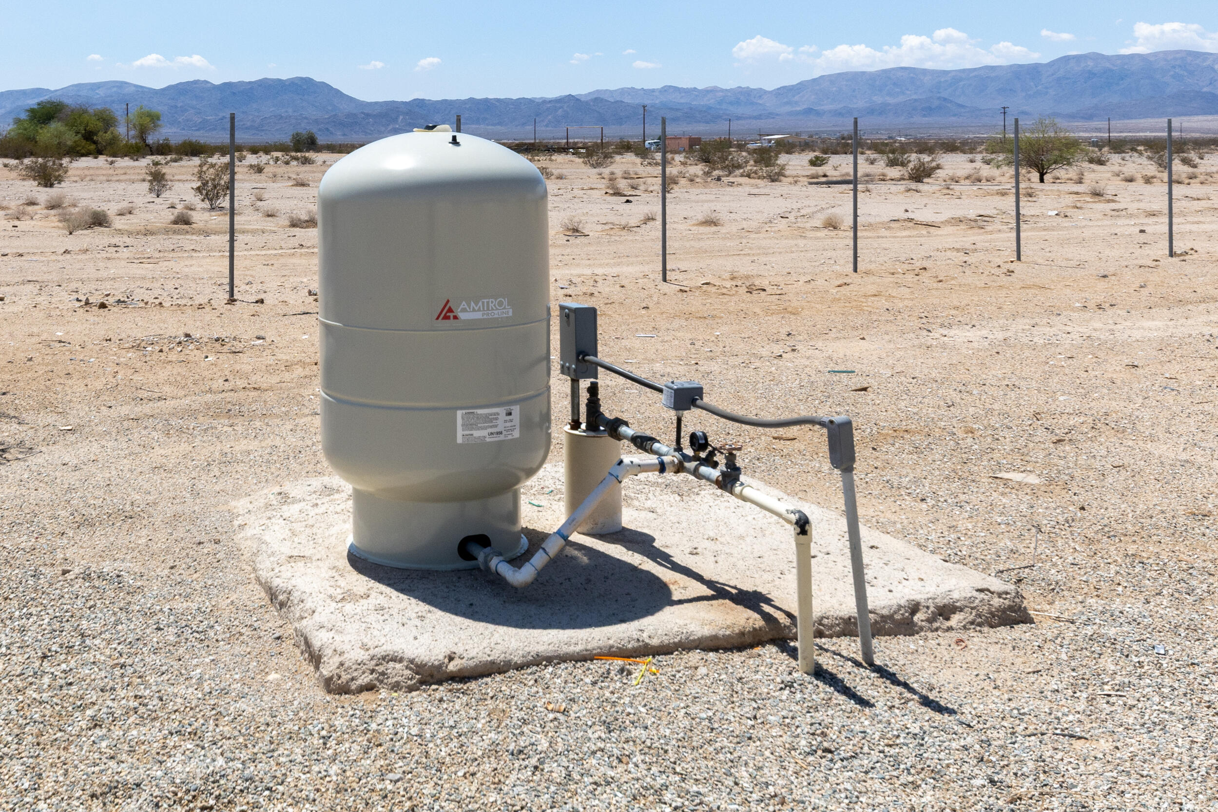 84417 Amboy Road Twentynine Palms, CA 92277 - Photo 23 of 23 a view of water heater
