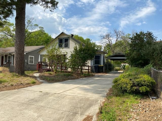 1004 Mccall Avenue Conroe, TX 77301 - Photo 2 of 14